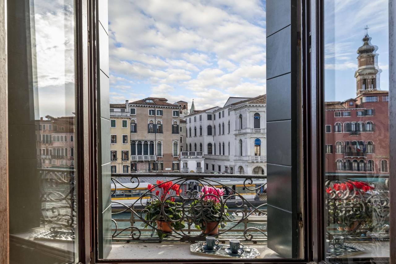 Rialto Grand Canal By Wonderful Italy Venice Exterior photo