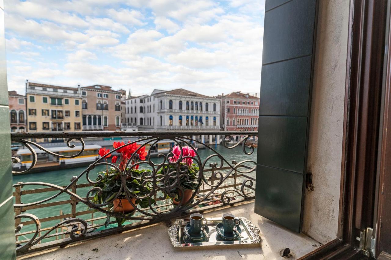 Rialto Grand Canal By Wonderful Italy Venice Exterior photo